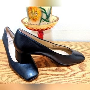 Women's Pumps